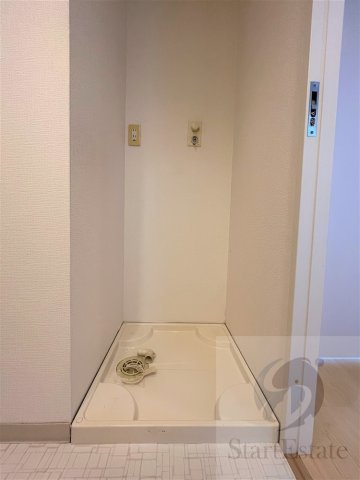 賃貸借契約前のお部屋の画像です。