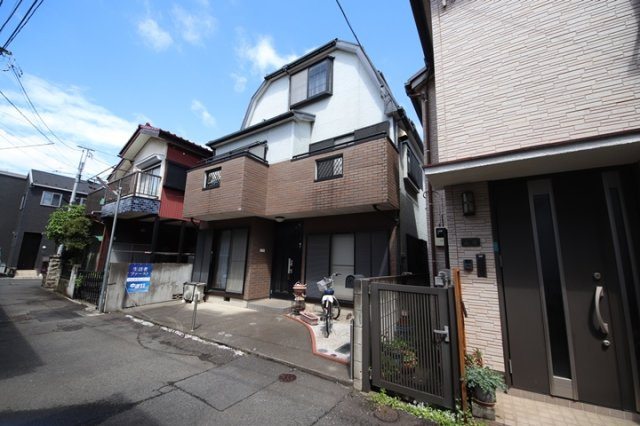保育園、小学校、スーパー近く生活に便利な住環境