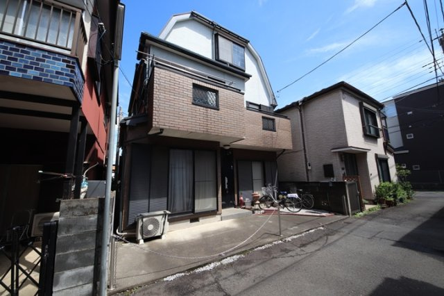 バス便多く、通勤通学にも便利な立地
