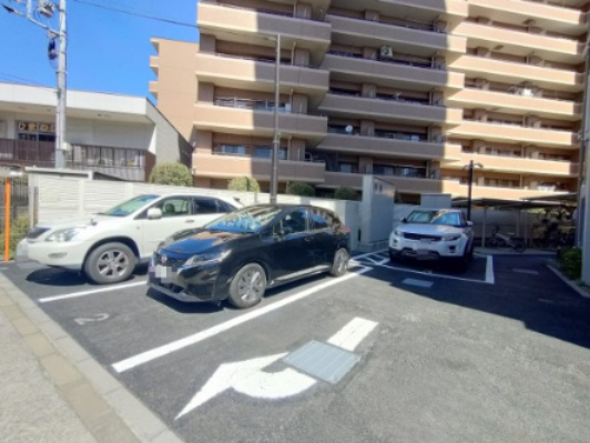 【駐車場】