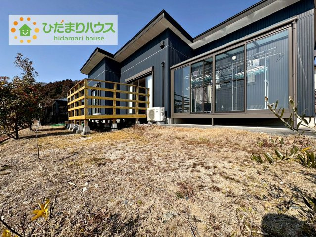 周辺には高い建物がないため、お庭には太陽の光が降り注ぎます♪