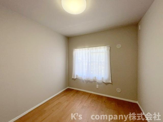 洋室5.3帖◇お子様のお部屋や趣味のお部屋におすすめです◇