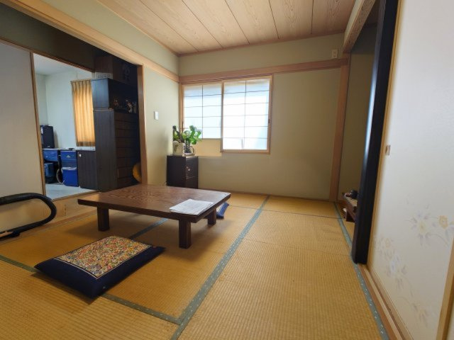 LDKと和室の間の戸を開ければ広く使えます！