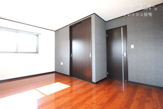 【2階洋室8.5帖】全室収納あり