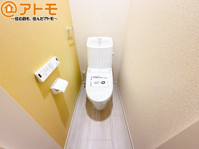 年代を問わず使いやすい洗浄機能付きのトイレ♪肌への負担をも減らせるのでお子様の敏感なお肌も安心！