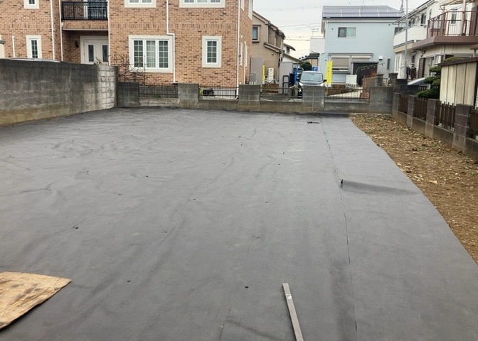 隣家の土地はどうなっているのか、生活利便施設が近くにあるのか、学校まで近いかなど、お客様のライフスタイルにあわせたイメージが重要です。また、近くにあると困る施設が近くにないかも確認するといいでしょう。