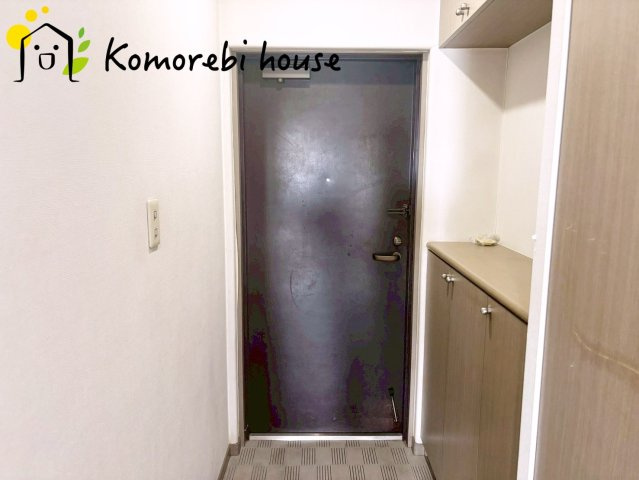 落ち着いた玄関です