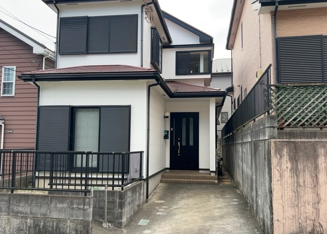 隣家の土地はどうなっているのか、生活利便施設が近くにあるのか、学校まで近いかなど、お客様のライフスタイルにあわせたイメージが重要です。また、近くにあると困る施設が近くにないかも確認するといいでしょう。
