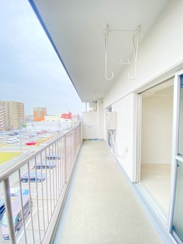 南側バルコニーのため、陽当たり・眺望良好♪