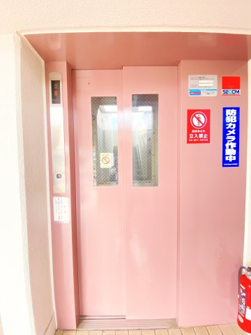 共用エレベーター