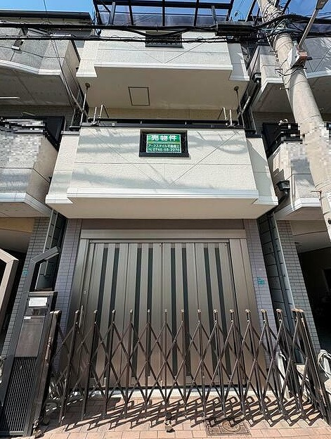 外観：327001654148