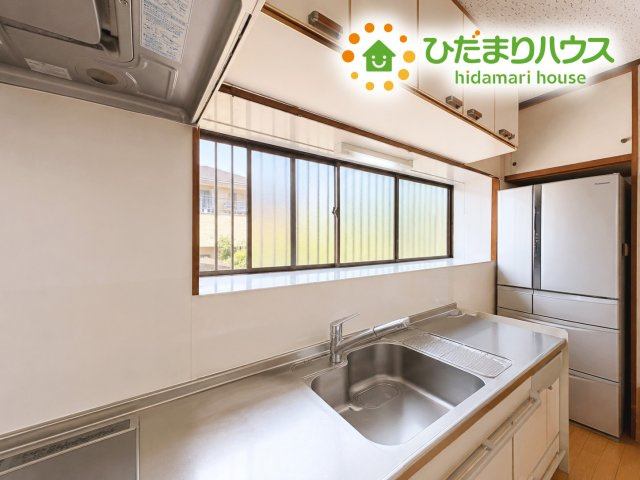 お子様とお料理するにもゆとりがあります♪傷がつきにくいのも特徴♪