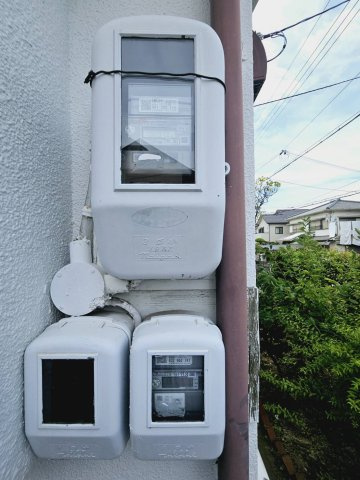 北側道路の電線より引き込み