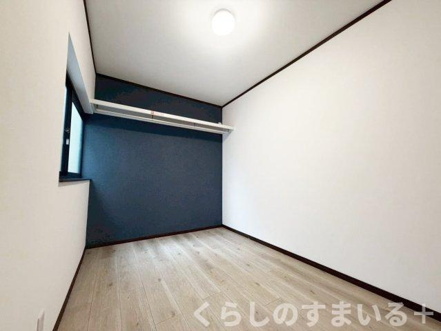 個人の部屋や寝室として使える洋室です