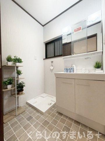 忙しい朝には欠かせない洗面所です