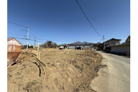 北杜市明野町上手　分譲地の外観