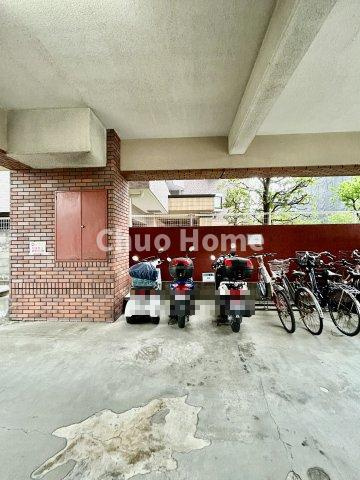 【バイク置場】最新の空き状況や費用などの詳細は担当スタッフまでお問い合わせください。