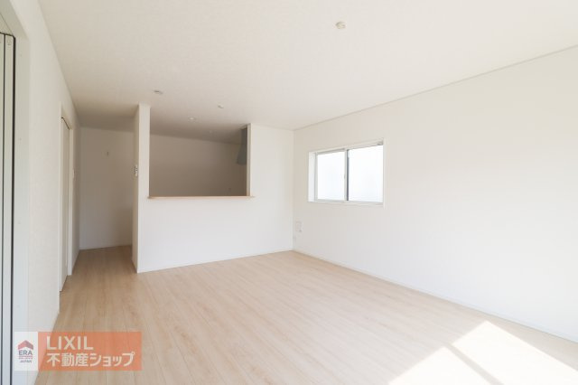【ダイニング】現地完成写真。家族でくつろげるダイニングです。
