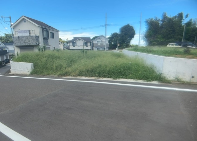 家を建てる前提で土地を探している場合、地盤の丈夫さは譲れない条件の一つです。地盤が脆弱だと追加工事が必要となります。また、過去に地盤沈下や液状化現象を起こした土地は、できるだけ避けた方がいいでしょう。