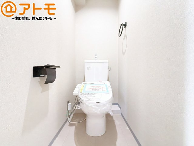 年代を問わず使いやすい洗浄機能付きのトイレ♪肌への負担をも減らせるのでお子様の敏感なお肌も安心！
