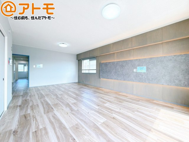 家族団らんのイメージは、リビングを思い浮かべませんか？リビングこそ広々としたお部屋が良いですね♪
