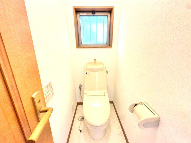 清潔感のあるトイレです