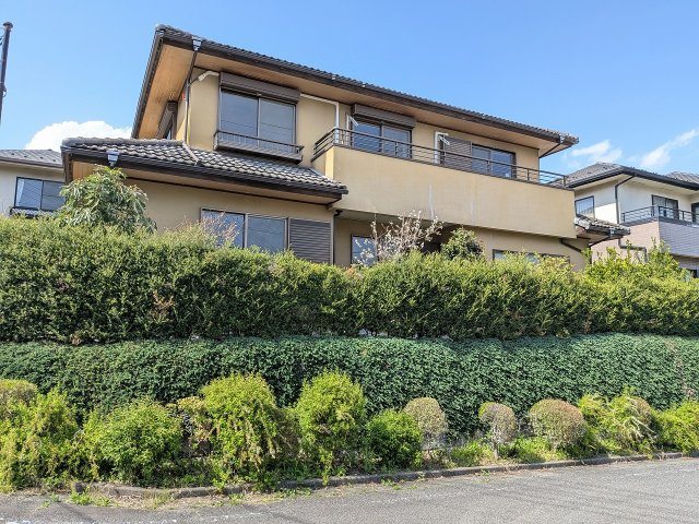 ～内外装フルリノベ中　敷地78坪超・建物49坪超の邸宅です～