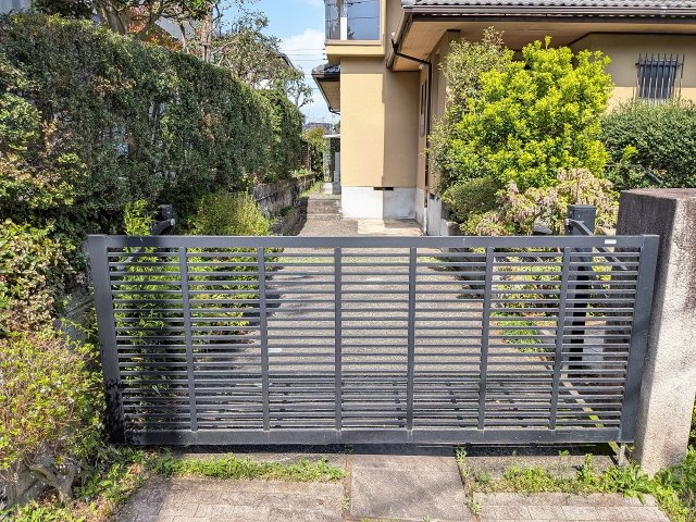 ～カースペースは1台分　ゲートつきです～