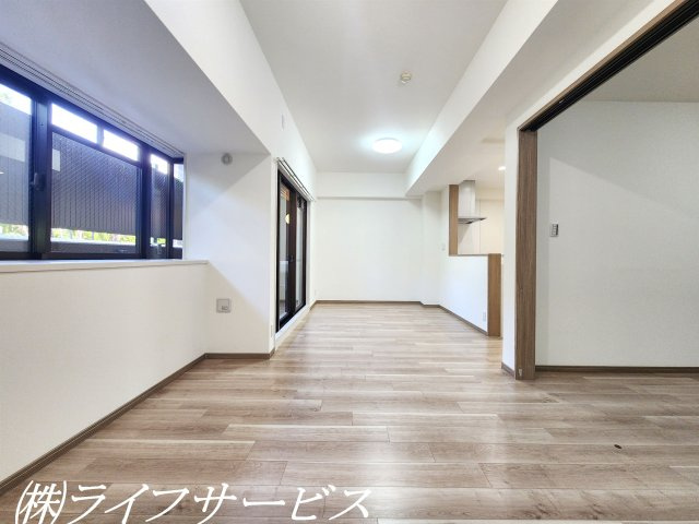 ＬＤＫ広々17帖／東南向きのリビング・室内改装済につきすぐにお住まい頂けます！