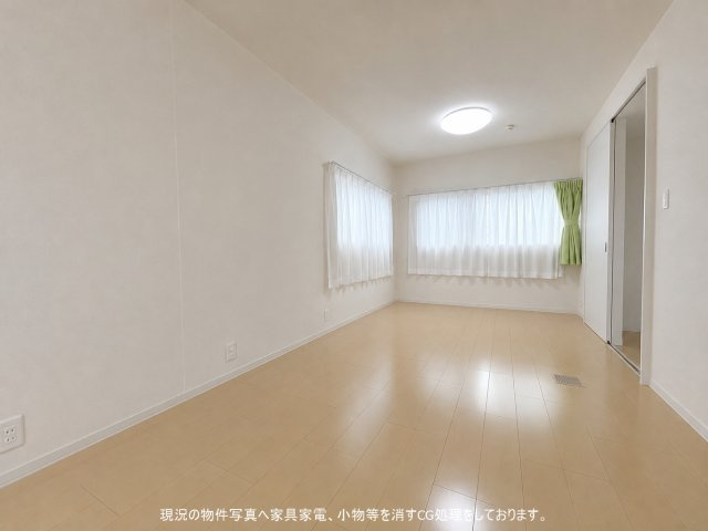 洋室12.7帖