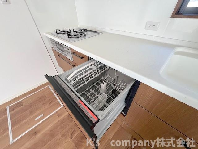 家事の負担を軽減してくれる食器洗い乾燥機付き☆