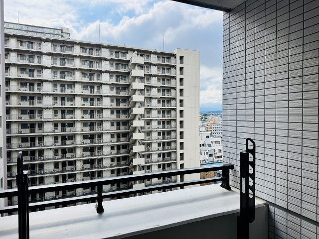 ～10階西向きのバルコニー　眺望良好です～