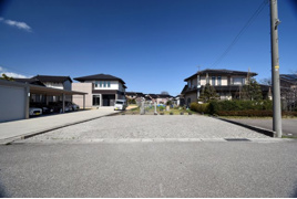 高岡市吉久3丁目の外観