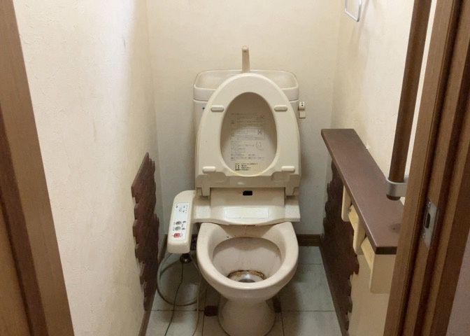 トイレは大きさや形、機能、抗菌性などが異なる多種多彩なタイプが各メーカーから出ています。それぞれに良さがあるため、事前にどういったタイプのトイレがいいのかをご家庭内で決めて、内見に行くといいでしょう。