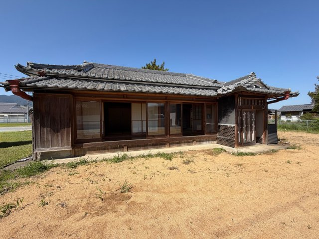五條市といえば「五條新町」の古い町並みが有名ですが、この二見エリアも落ち着いた住宅街♪