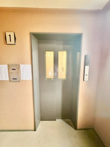 エレベーター！