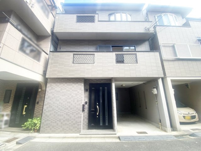 外観：327002994249