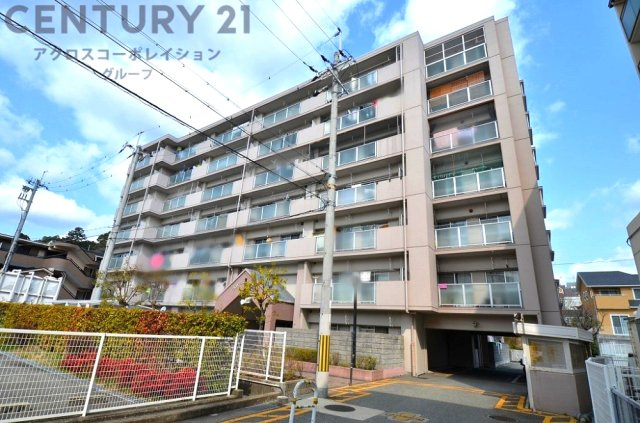 鉄筋コンクリート造7階建て