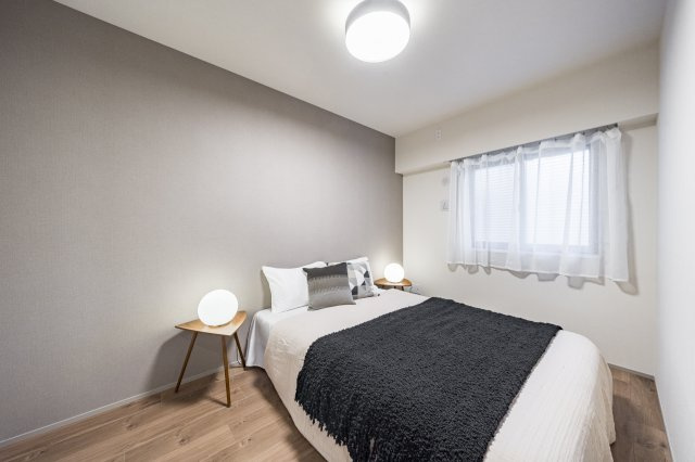 約5.0帖の洋室になります　※家具は含まれません