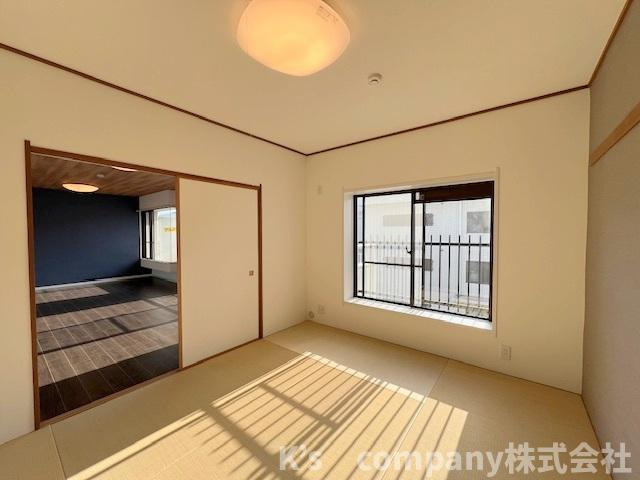 明るい日差しが入る和室☆