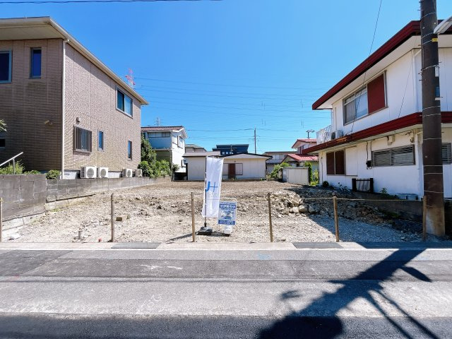 旧ハイランド分譲地内の土地　敷地はゆったり約58坪　高低差も少ないスッキリとした印象の整形地　更地につき、引き渡し後すぐに着工可能　詳細はお気軽にお問い合わせください。