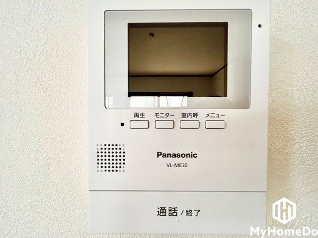 TVモニター付インターホンで、訪問者を安全に確認できる安心の暮らし