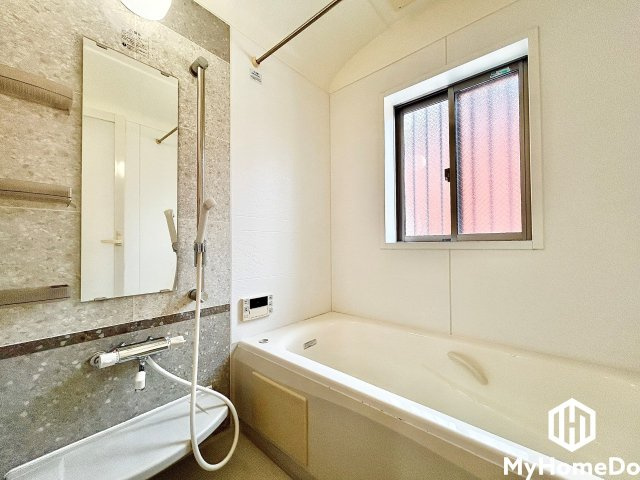 1日の疲れを癒す浴室でゆったりリフレッシュ。