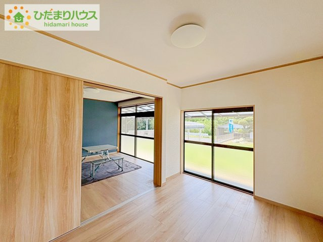 白を基調とした開放感あふれるルームデザイン(^^)