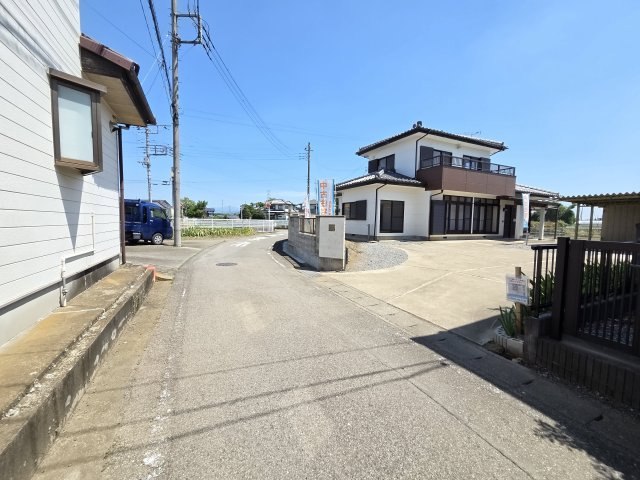 東側前面道路幅員約4.0ｍ　北側前面道路幅員約5.0ｍ