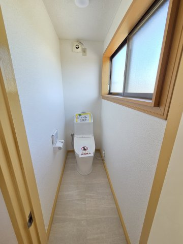 2階にもトイレがあります