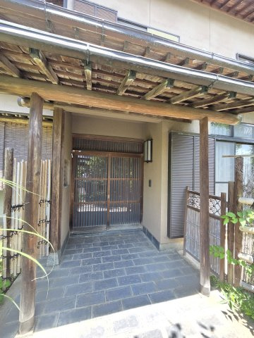 趣ある和風玄関！
