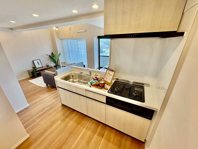 収納も備えたキッチンで、すっきりと片付けができます
