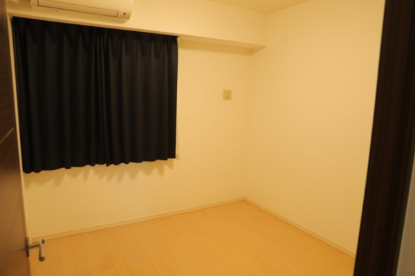 ダイアパレス八王子大和田の洋室