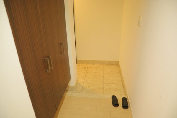 ダイアパレス八王子大和田の玄関